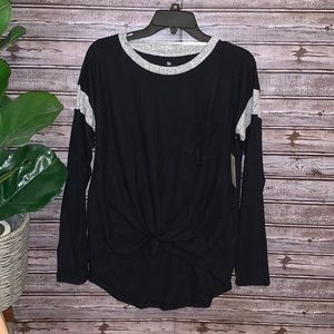 SO women’s Black Cozy Pocket Tie Front Tee size M